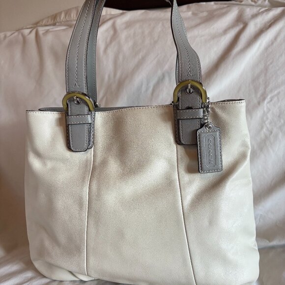 Coach Soho North South Ivory/Gray Leather Shoulder Bag - Picture 1 of 5